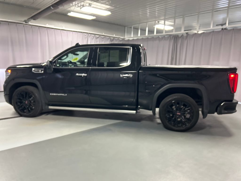 Used 2023 GMC Sierra 1500 Denali w/ Denali Reserve Package AWD/4WD image 4