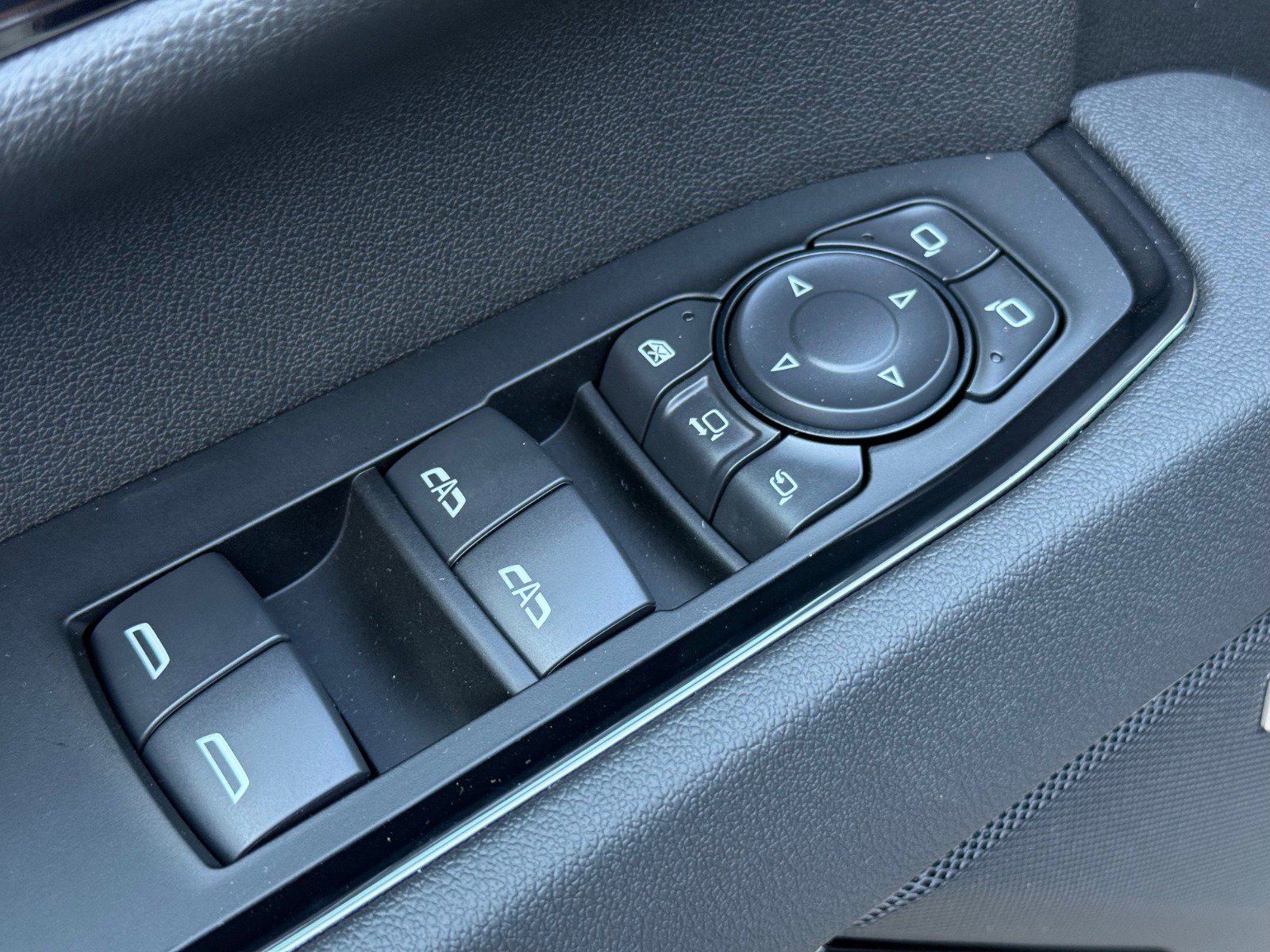 New 2026 GMC Sierra 2500 AT4 w/ AT4 Premium Plus Package image 12