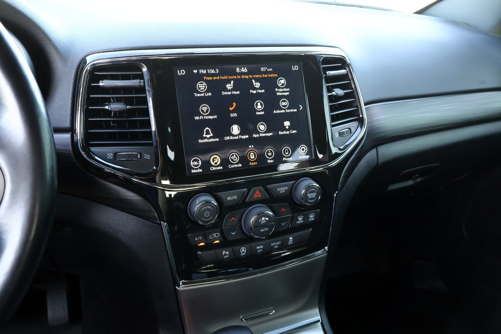 Used 2022 Jeep Grand Cherokee Laredo X AWD/4WD image 19