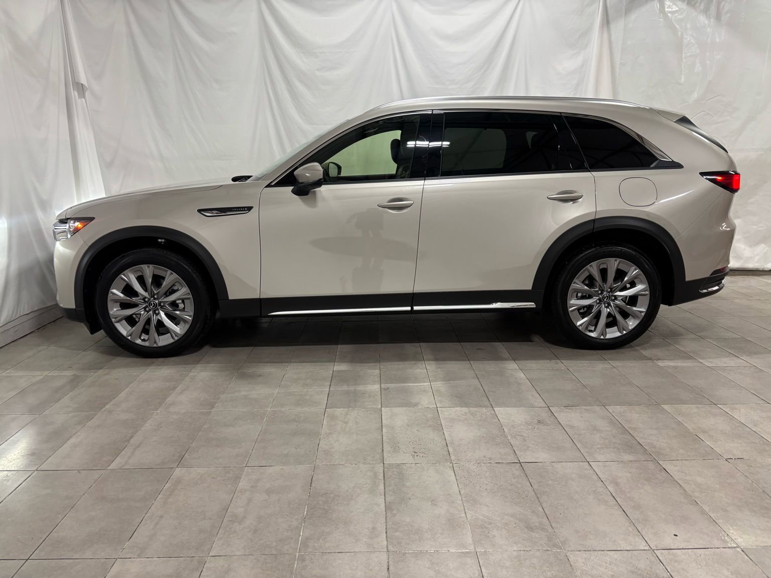 Certified 2026 MAZDA CX-90 3.3 Turbo w/ Premium Plus Pkg image 5