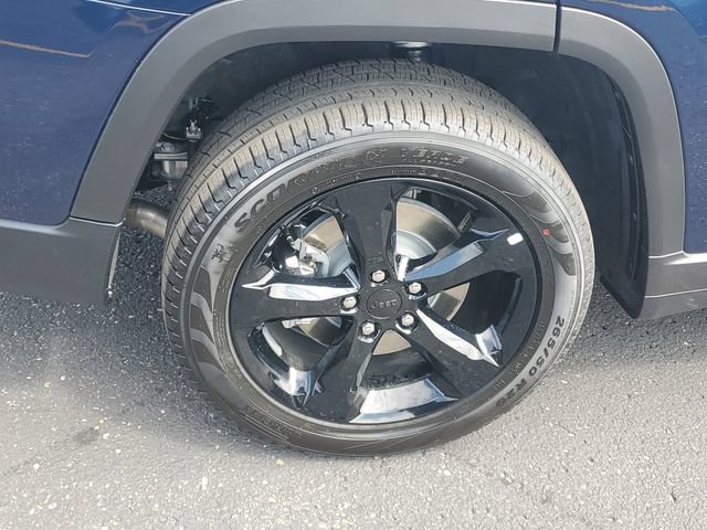 New 2026 Jeep Grand Cherokee L Limited w/ Limited Altitude Package AWD/4WD image 5