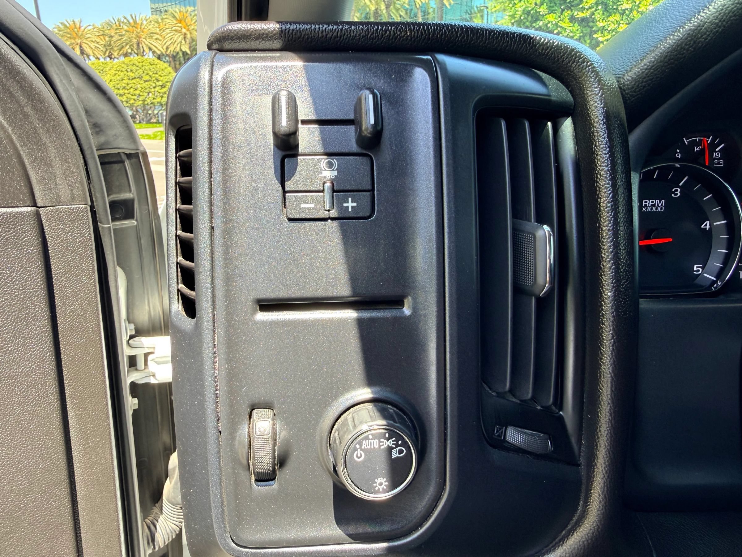 Used 2018 Chevrolet Silverado 3500 Work Truck Pickup 4D 8 ft RWD image 23