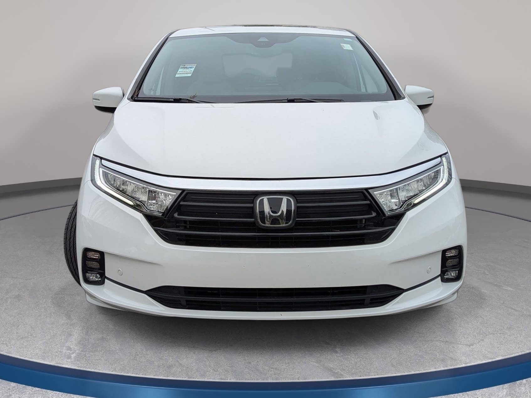 Used 2024 Honda Odyssey Elite image 2