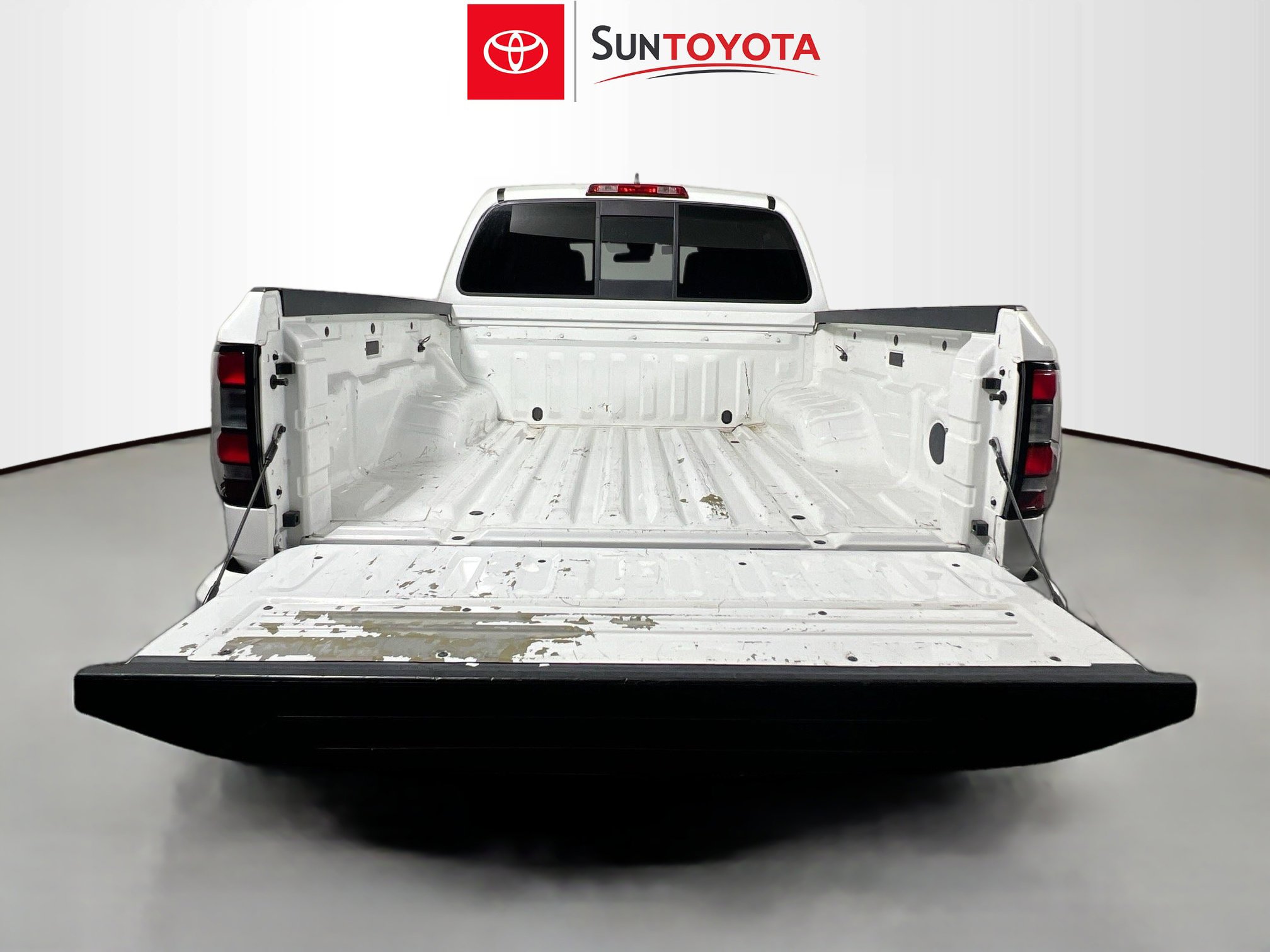 Used 2022 Nissan Frontier SV image 34