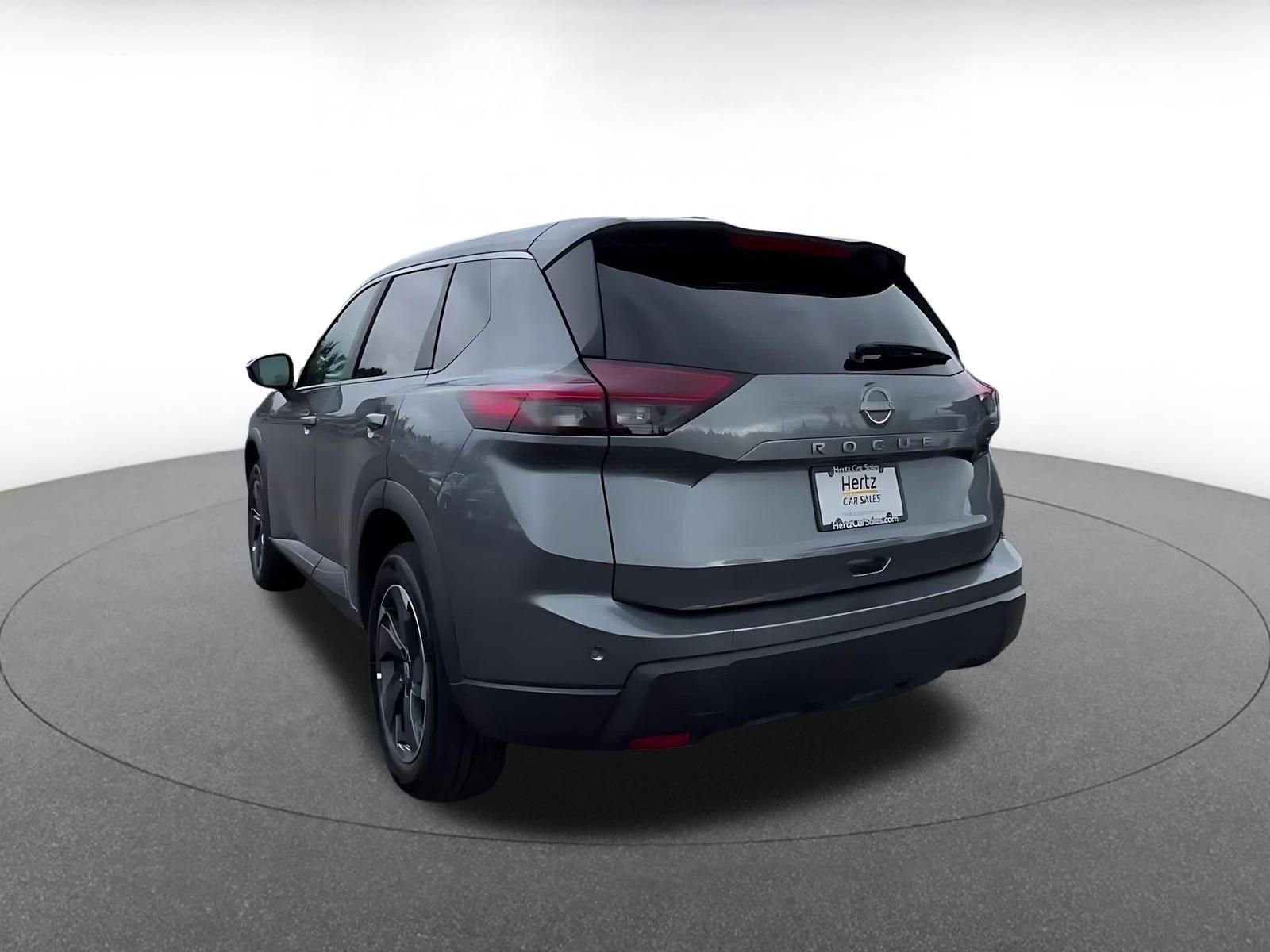Used 2025 Nissan Rogue SV FWD image 11
