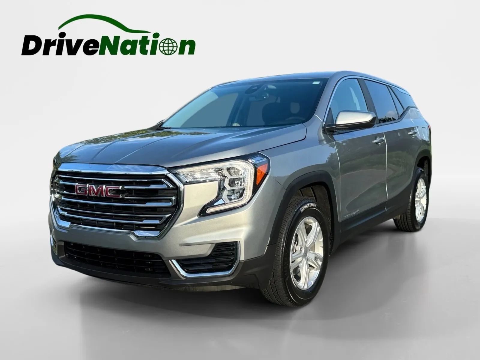 Used 2024 GMC Terrain SLE