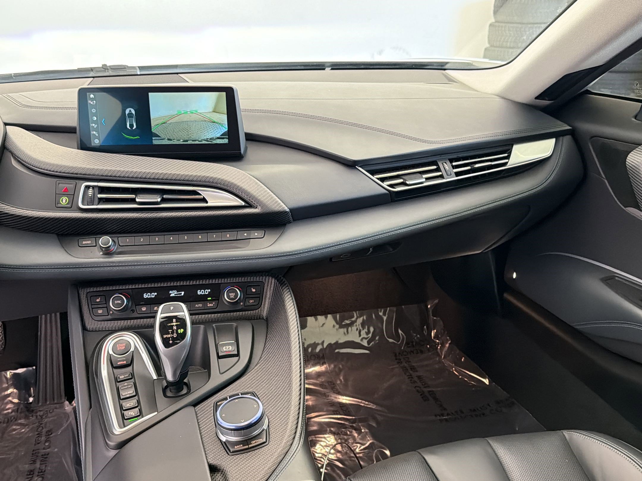 Used 2019 BMW i8 Coupe image 28