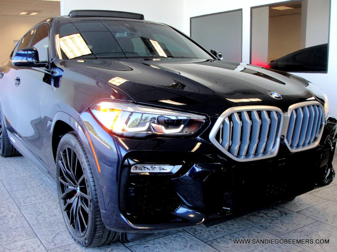 Used 2021 BMW X6 xDrive40i w/ M Sport Package image 14