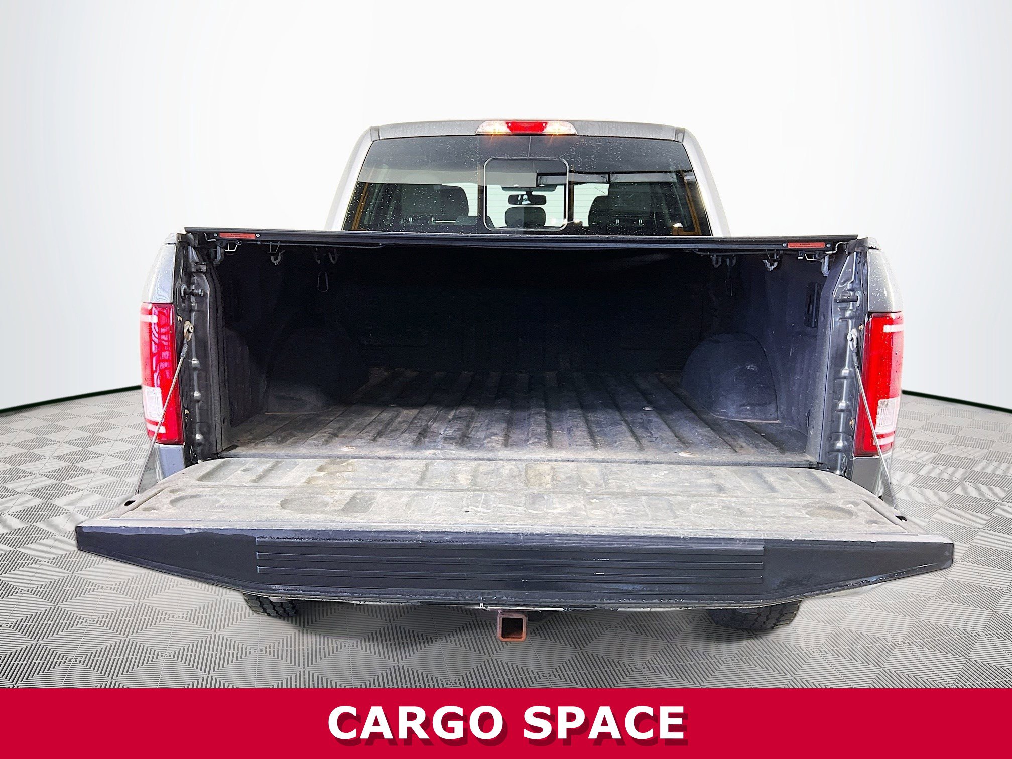 Used 2015 Ford F150 XLT w/ Equipment Group 302A Luxury image 21