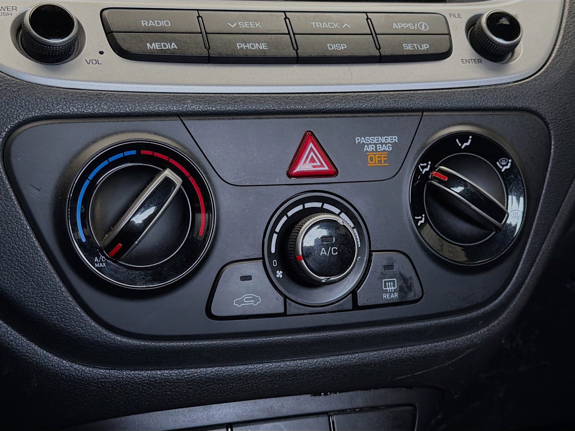 Used 2022 Hyundai Accent SEL FWD image 10