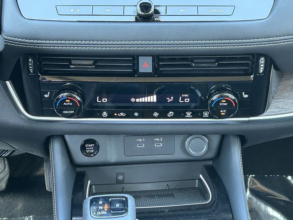 New 2026 Nissan Rogue Platinum image 13