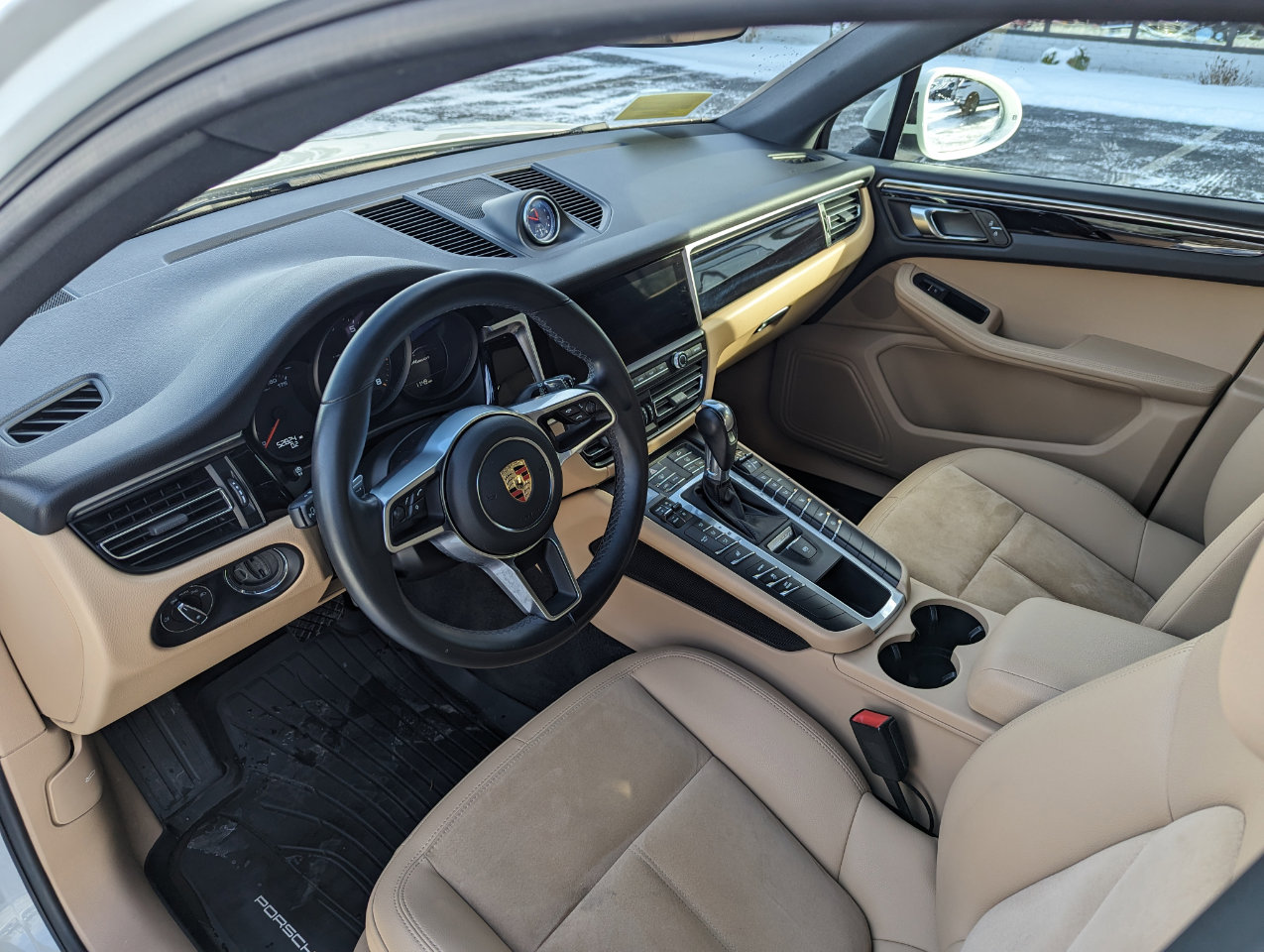 Used 2020 Porsche Macan AWD image 13