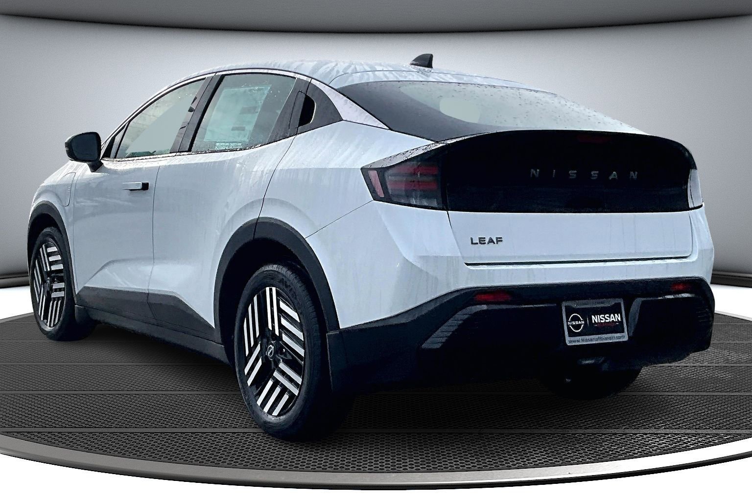 New 2026 Nissan Leaf SV+ FWD image 3