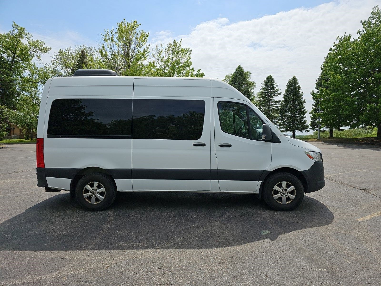 Used 2019 Mercedes-Benz Sprinter 2500 image 7