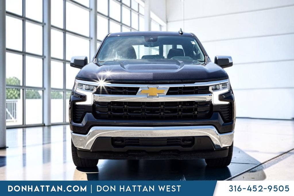 Used 2023 Chevrolet Silverado 1500 LT AWD/4WD image 25
