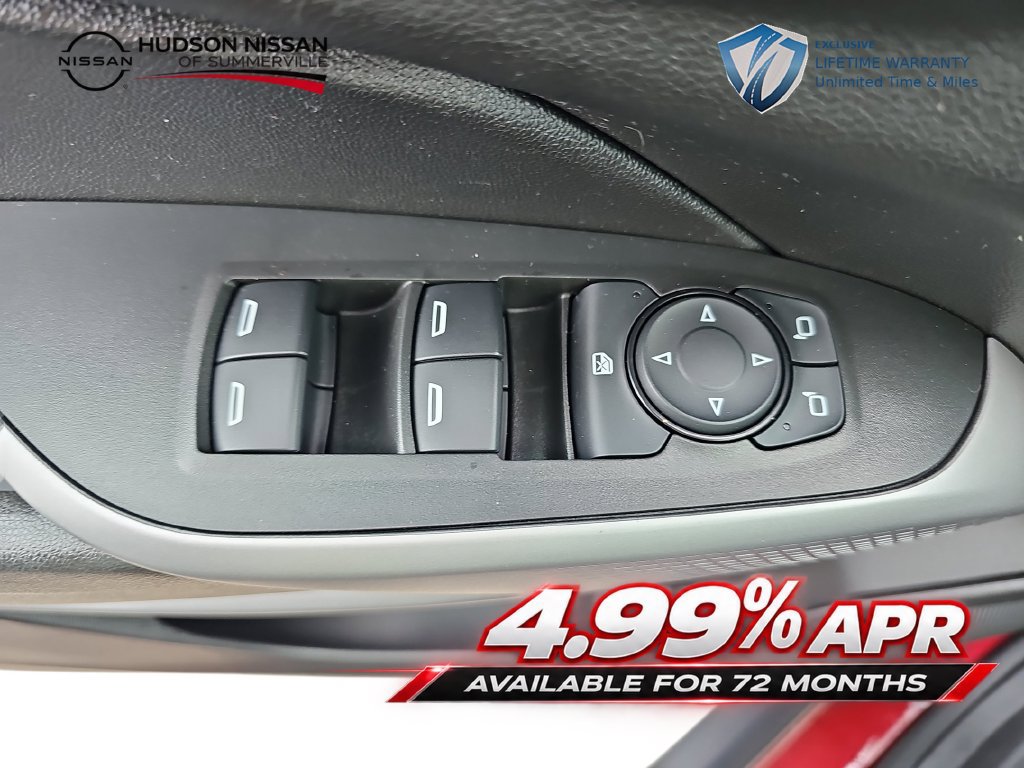 Used 2024 Chevrolet Trax RS w/ Driver Confidence Package FWD image 28