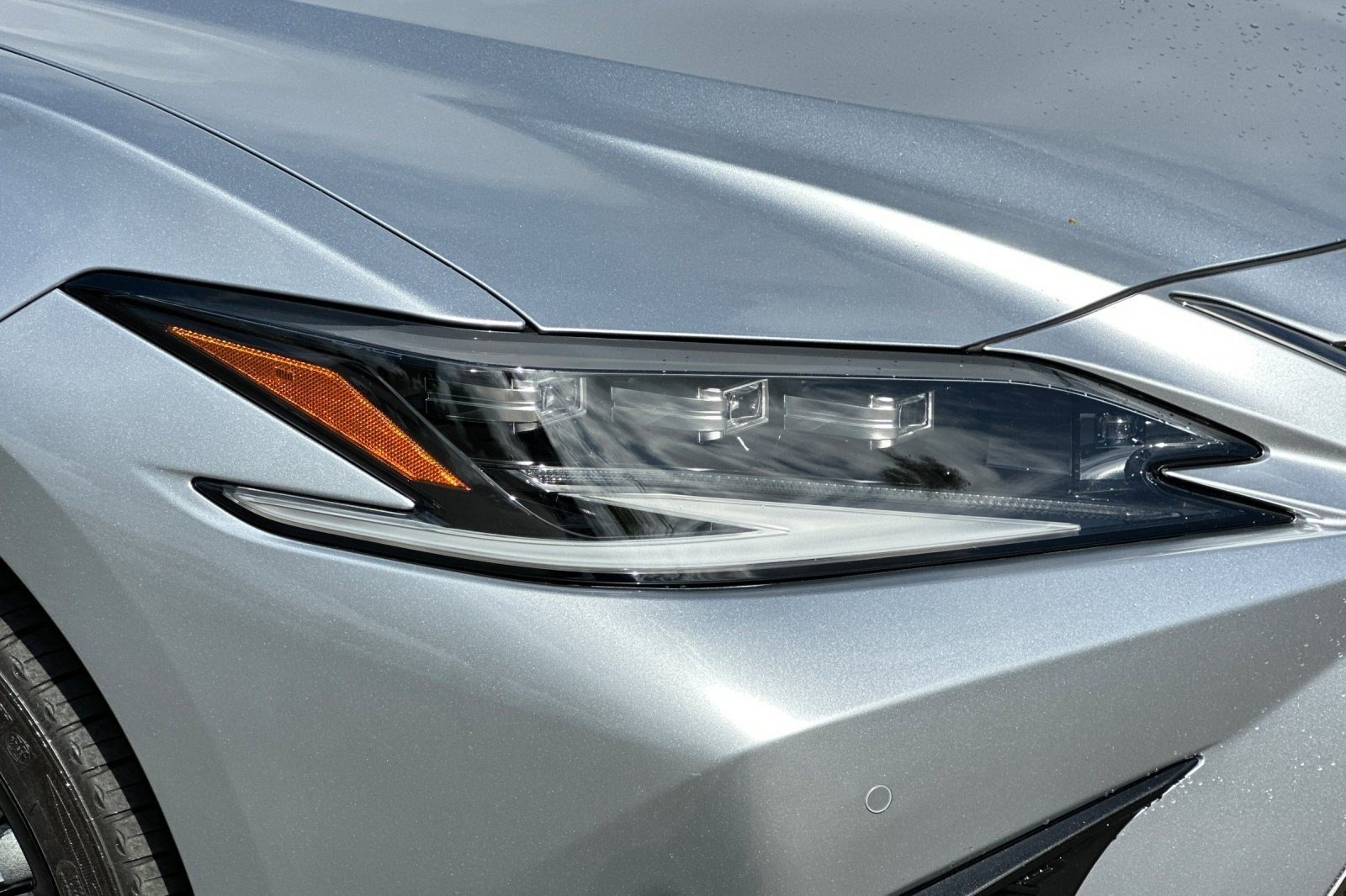 Certified 2024 Lexus ES 300h F Sport w/ Accessory Package (Z1) FWD image 12