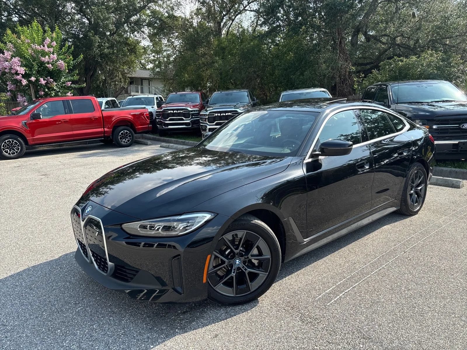 Used 2023 BMW i4 eDrive35 w/ Premium Package RWD image 2