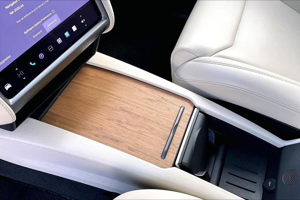 Used 2019 Tesla Model X Long Range image 15