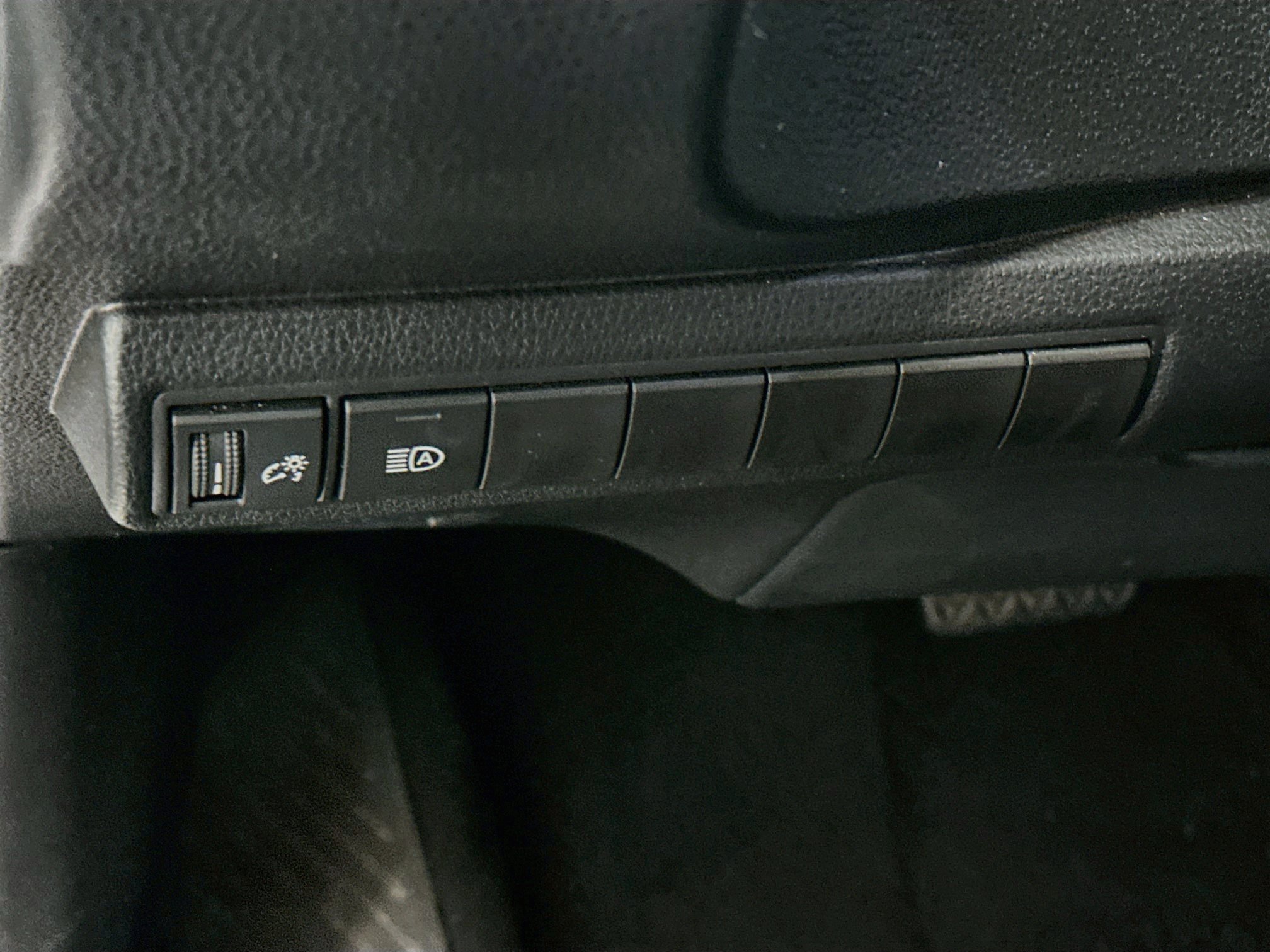 Used 2026 Toyota Corolla LE FWD image 17