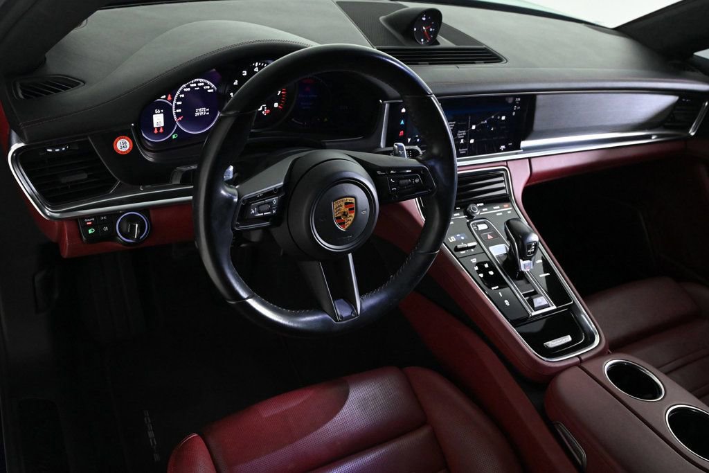 Certified 2023 Porsche Panamera Platinum Edition image 4