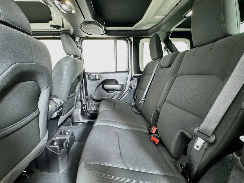 Used 2022 Jeep Wrangler Unlimited Sport AWD/4WD image 13