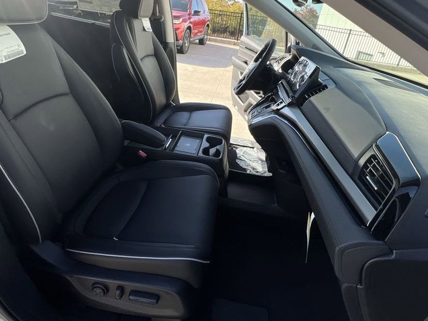 New 2026 Honda Odyssey Touring image 27