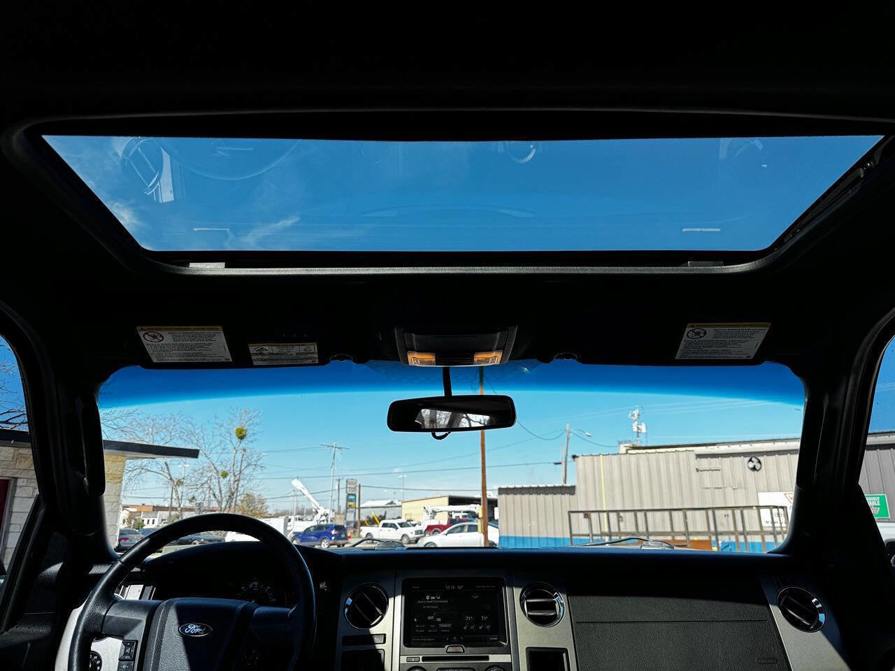 Used 2015 Ford Expedition XLT w/ Equipment Group 202A image 32