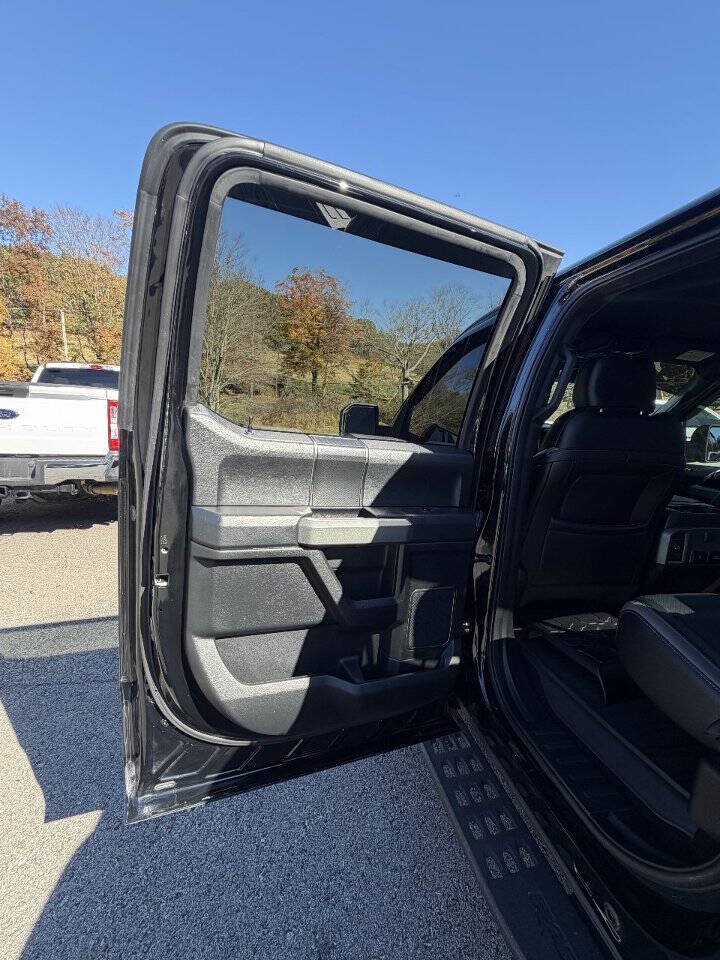 Used 2018 Ford F150 Raptor w/ Equipment Group 802A Luxury AWD/4WD image 35