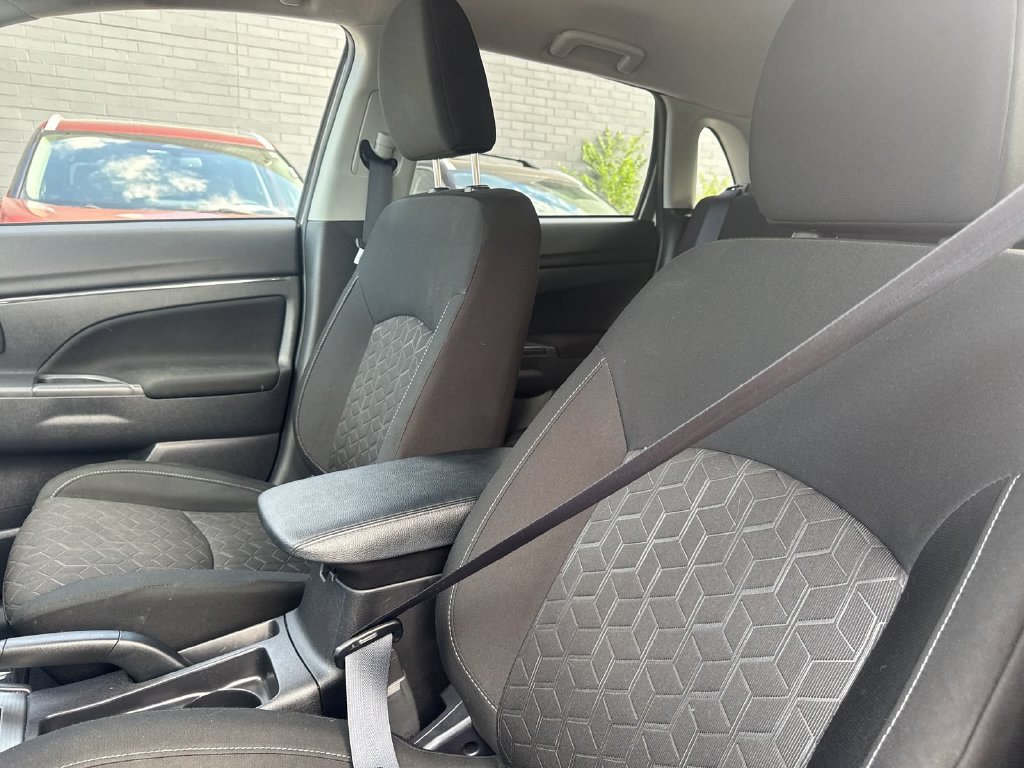 Used 2024 Mitsubishi Outlander Sport ES AWD/4WD image 18