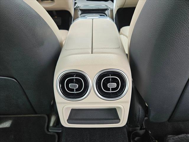 Used 2022 Mercedes-Benz C 300 4MATIC Sedan image 17