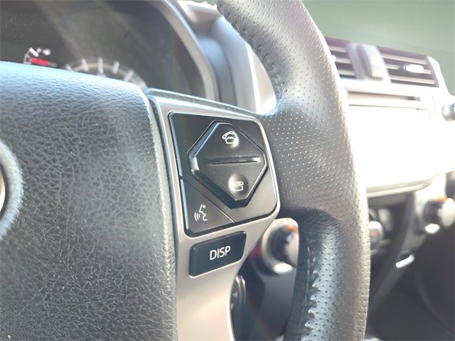 Used 2016 Toyota 4Runner SR5 Premium image 17