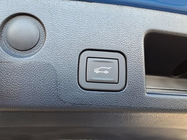 New 2026 GMC Terrain AT4 w/ Technology Package II AWD/4WD image 12