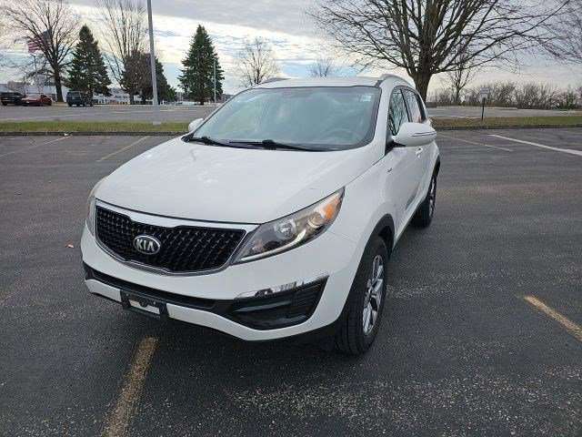 Used 2015 Kia Sportage LX image 2