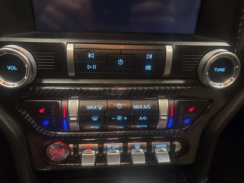 Used 2020 Ford Mustang Premium image 19