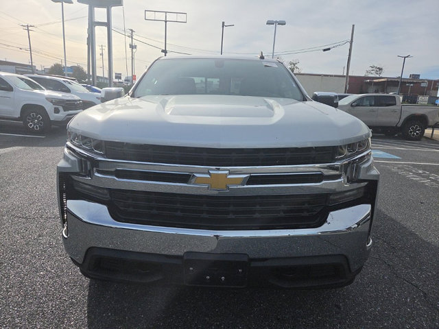 Used 2019 Chevrolet Silverado 1500 LT w/ All-Star Edition AWD/4WD image 2