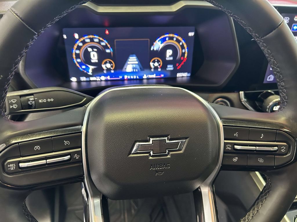 Used 2025 Chevrolet Colorado Trail Boss AWD/4WD image 19