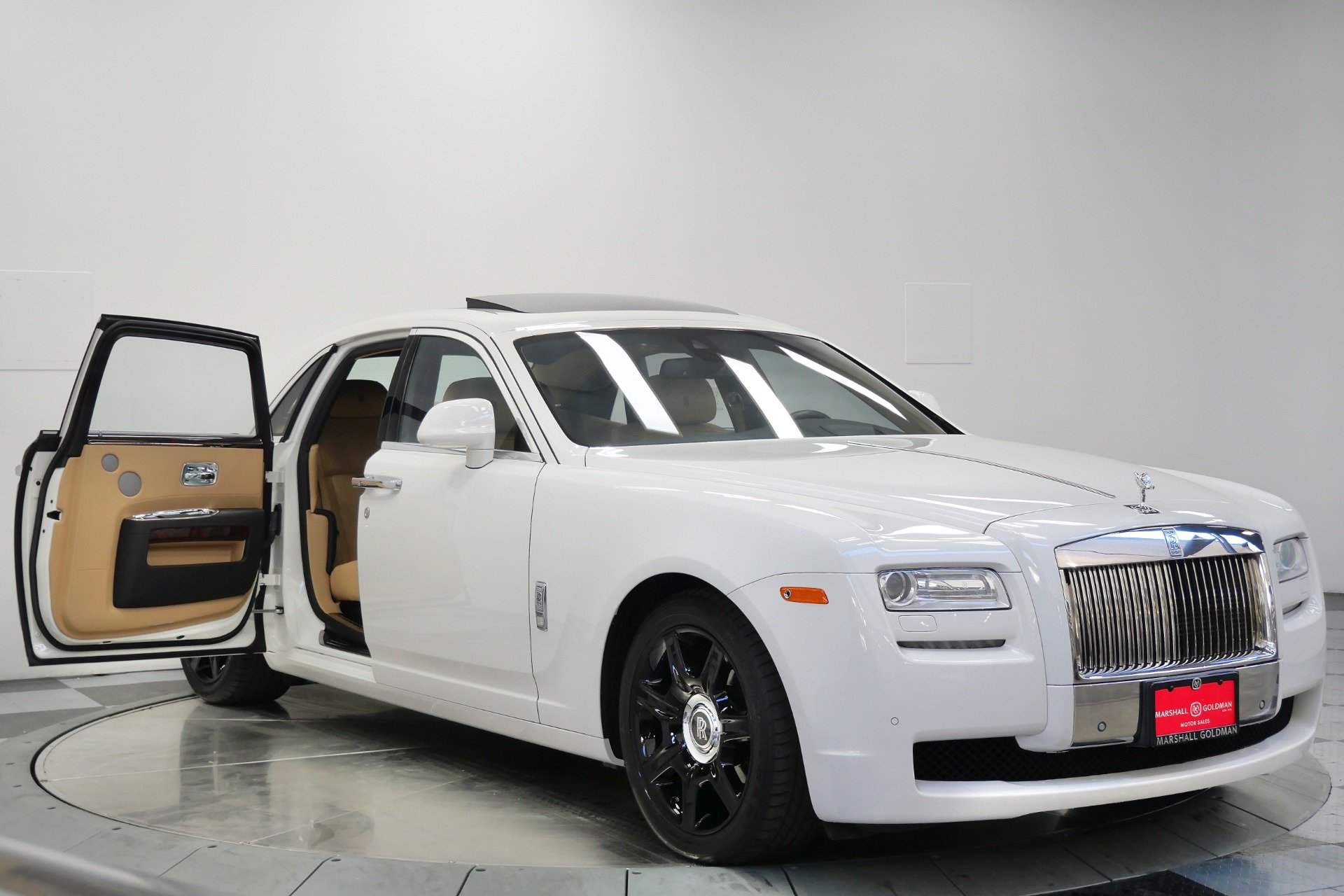 Used 2013 Rolls-Royce Ghost RWD image 47