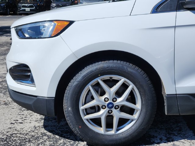 Used 2022 Ford Edge SEL AWD/4WD image 6