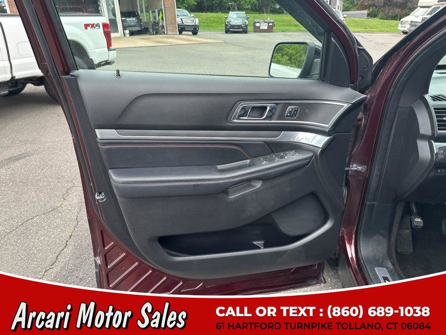 Used 2018 Ford Explorer Sport w/ Equipment Group 401A AWD/4WD image 14