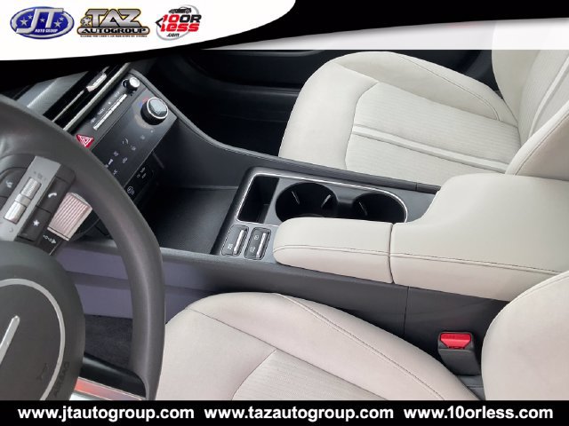 Used 2024 Hyundai Sonata SEL FWD image 17