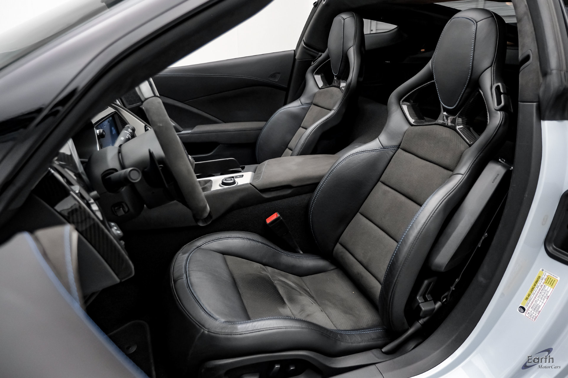 Used 2019 Chevrolet Corvette Z06 RWD image 46