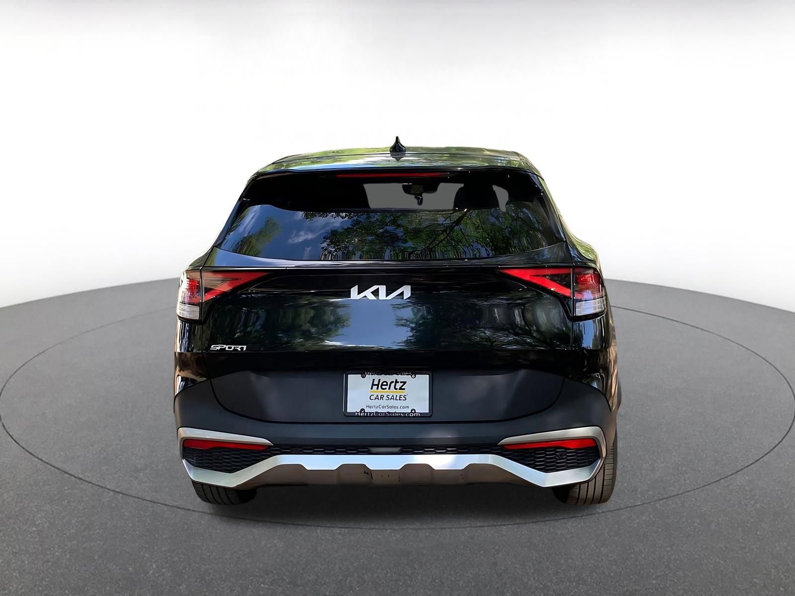 Used 2025 Kia Sportage LX image 6