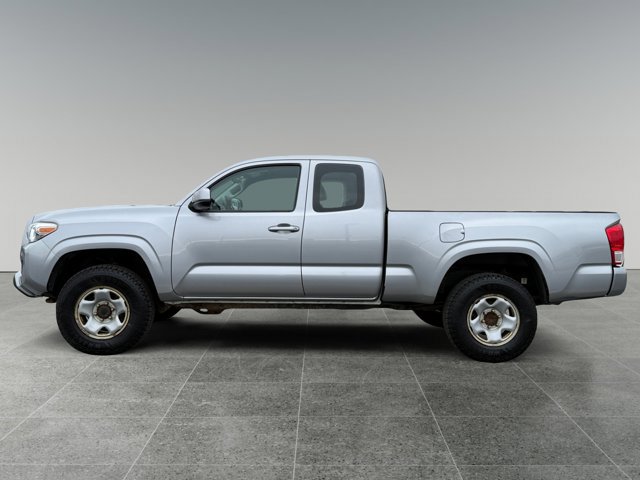 Used 2017 Toyota Tacoma SR video 2