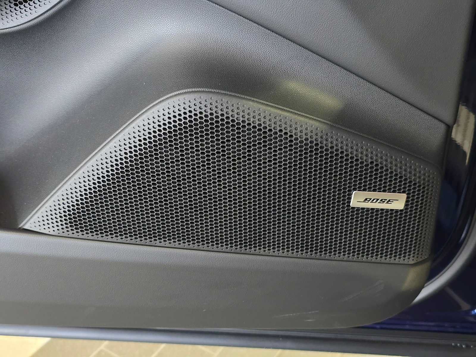 New 2026 Porsche Macan Turbo Electric AWD/4WD image 33