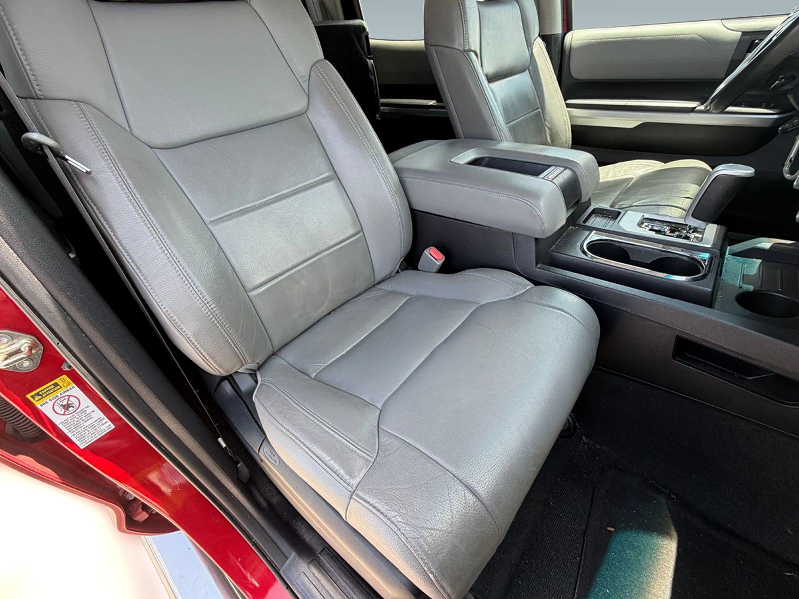 Used 2016 Toyota Tundra Limited w/ Limited Premium Package RWD image 25