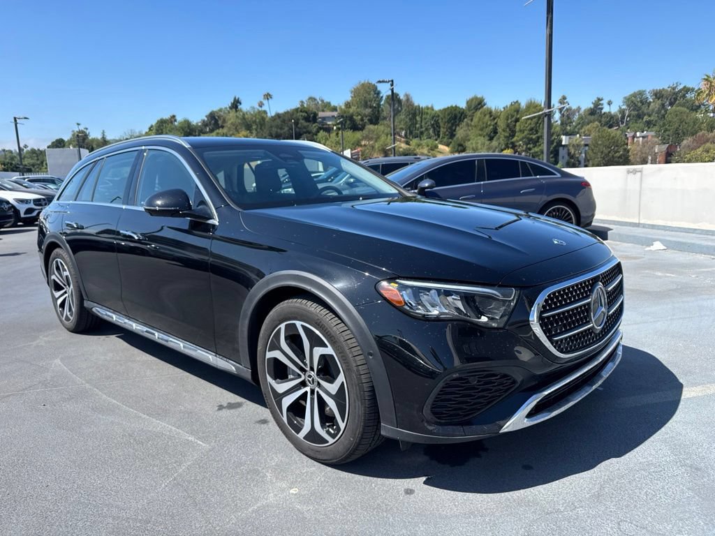 Used 2026 Mercedes-Benz E 450 4MATIC All-Terrain Wagon image 3