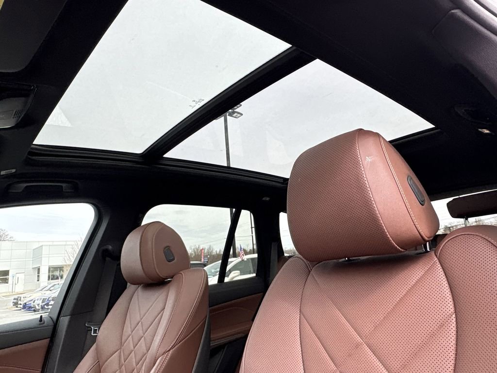 Used 2024 BMW X5 xDrive40i w/ Premium Package image 21