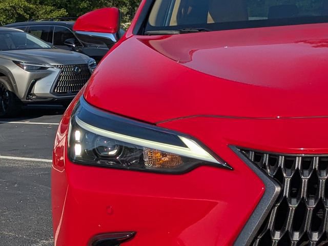 Used 2025 Lexus NX 250 FWD w/ Towing Package (2000 Lbs) image 9