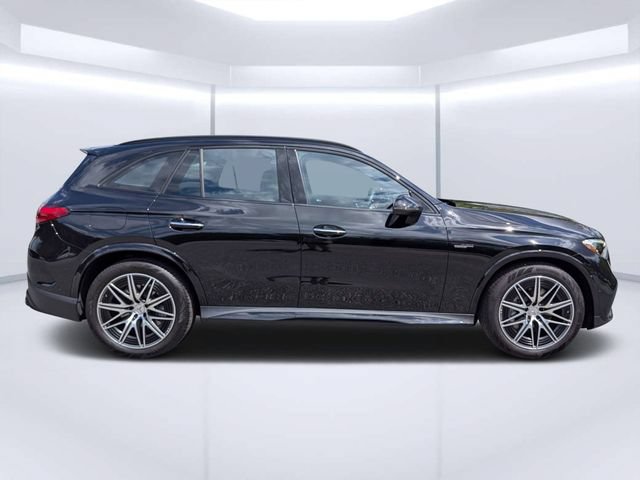 Used 2025 Mercedes-Benz GLC 43 AMG 4MATIC image 2
